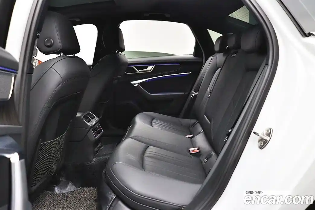 Audi A6 2021 2.0 Автомат в Москве № 164090, фото 11