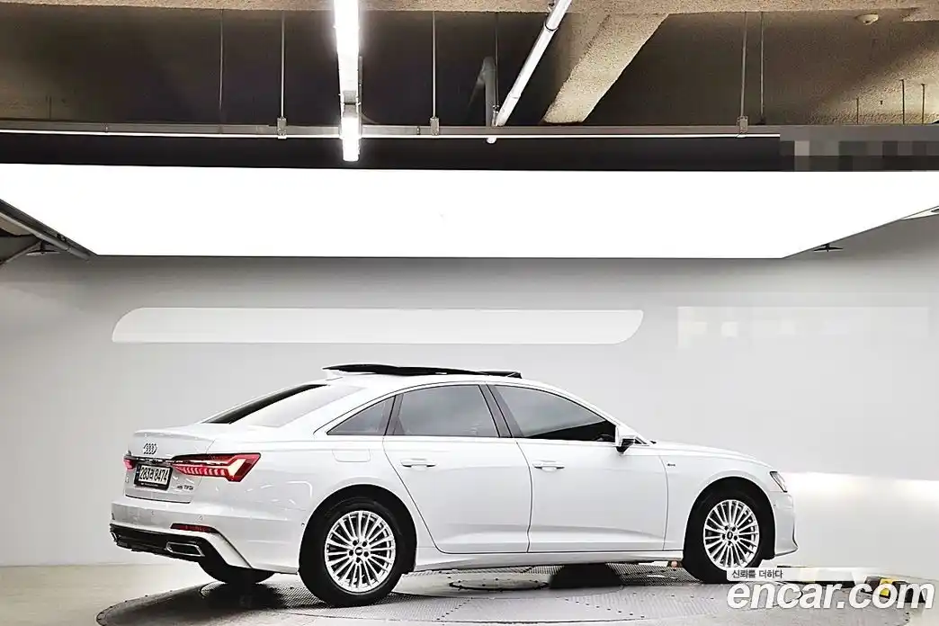 Audi A6 2021 2.0 Автомат в Москве № 164090, фото 4