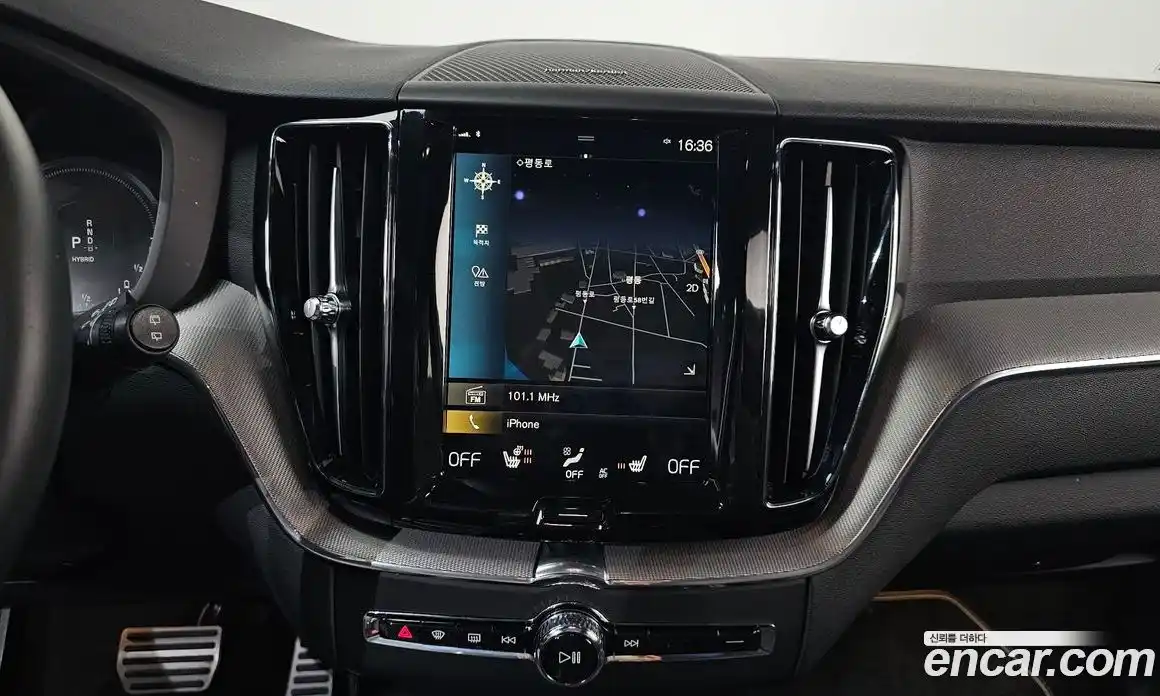 Volvo XC60 2021 2.0 Автомат в Москве № 164398, фото 13