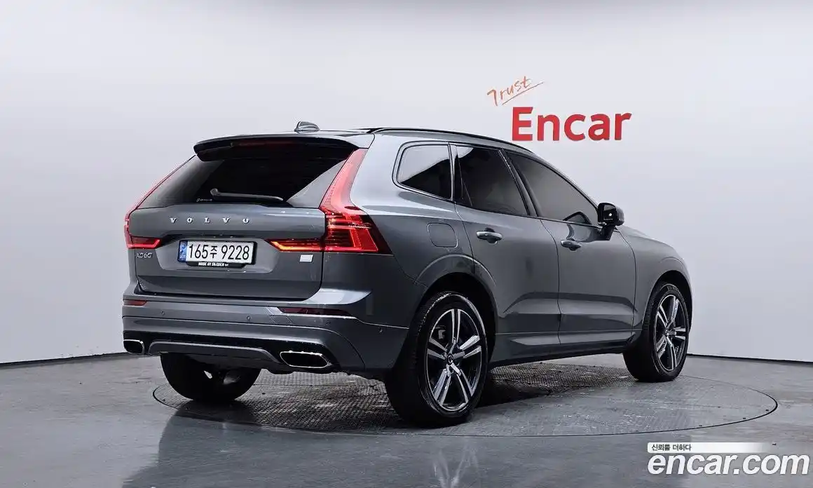 Volvo XC60 2021 2.0 Автомат в Москве № 164398, фото 14