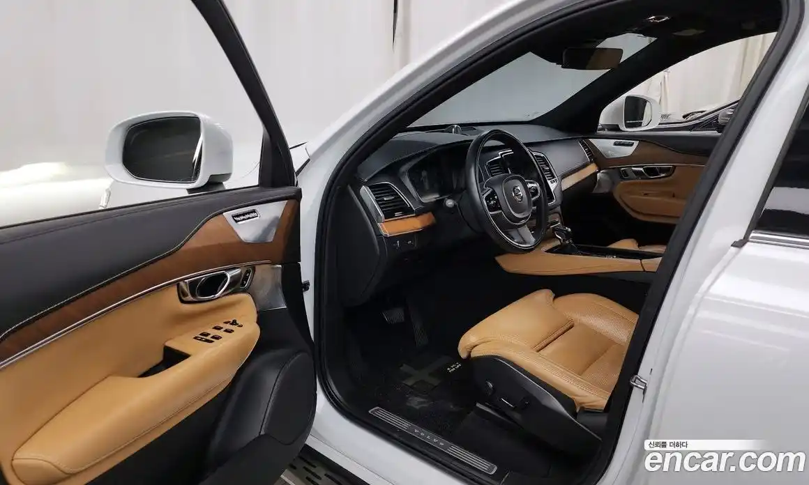 Volvo XC90 2020 2.0 Автомат в Москве № 164564, фото 4