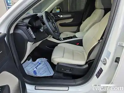 Volvo XC40 2023 2.0 Автомат в Москве № 164812, миниатюра 12