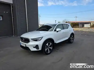 Volvo XC40 2023 2.0 Автомат в Москве № 164812, миниатюра 2