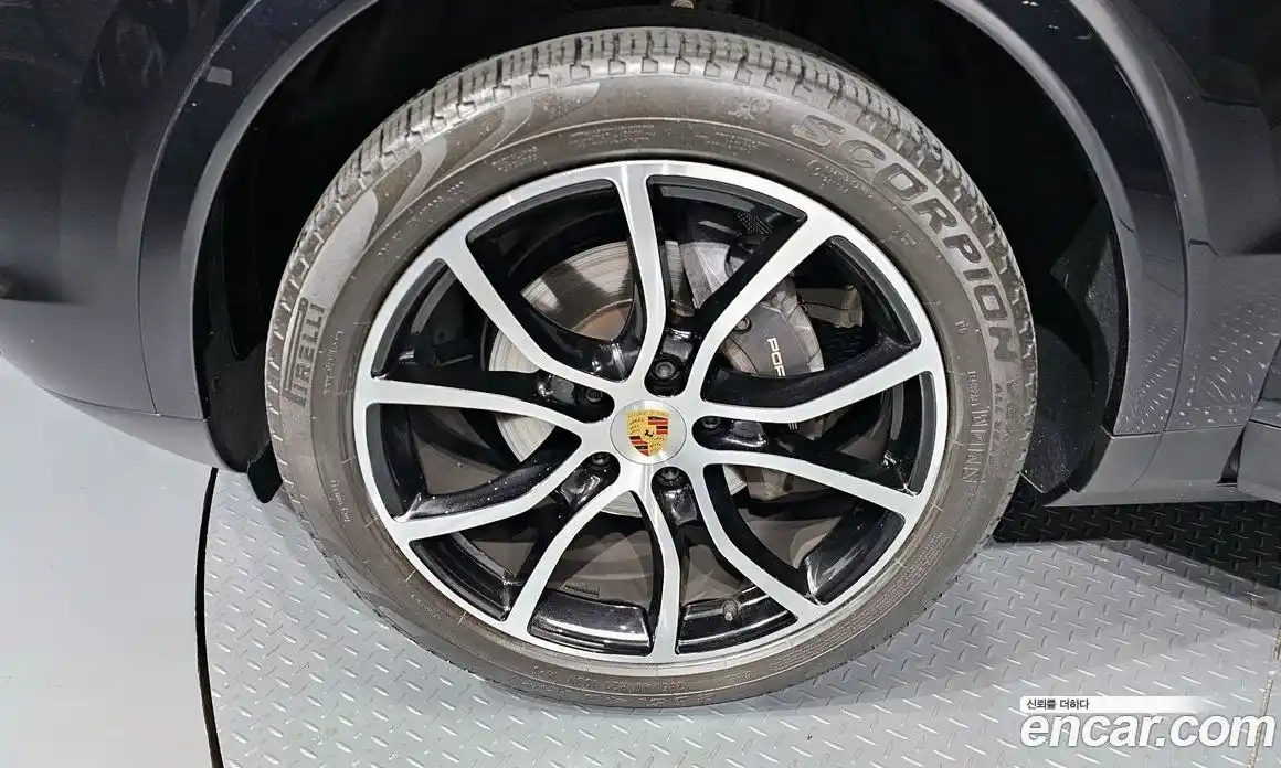 Porsche Cayenne 2020 3.0 Автомат в Москве № 165200, фото 4