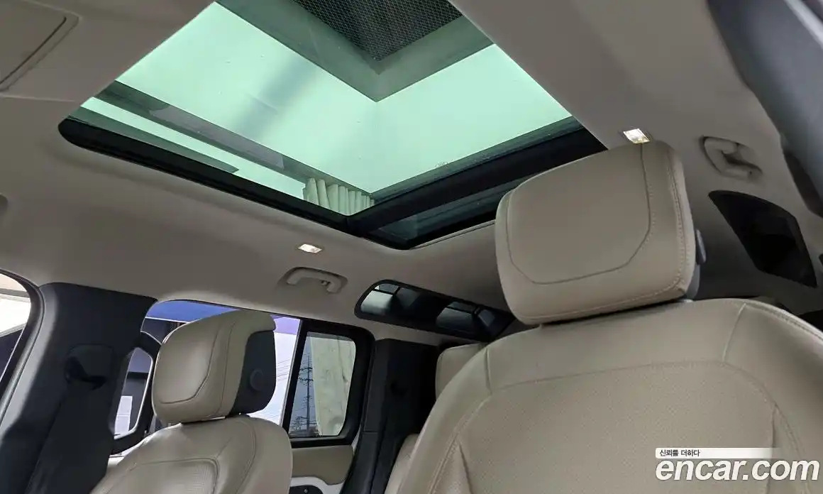 Land Rover Defender 2022 3.0 Автомат в Москве № 166374, фото 18