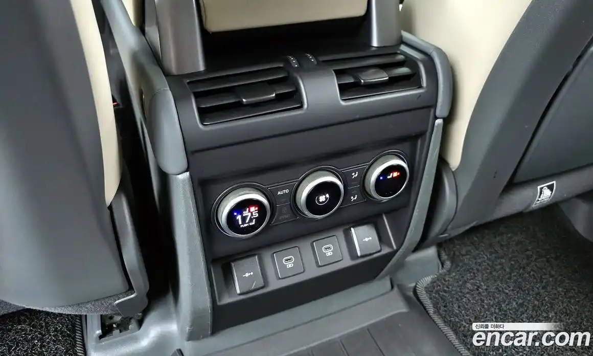 Land Rover Defender 2022 3.0 Автомат в Москве № 166374, фото 19