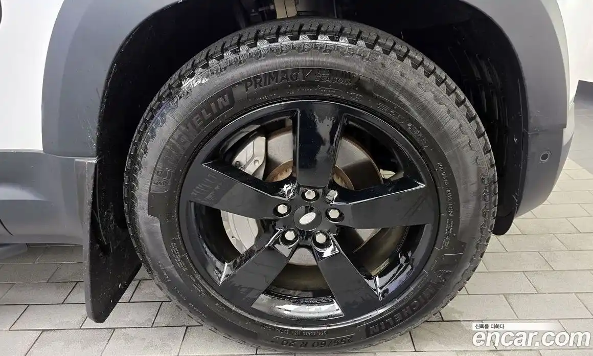 Land Rover Defender 2022 3.0 Автомат в Москве № 166374, фото 5