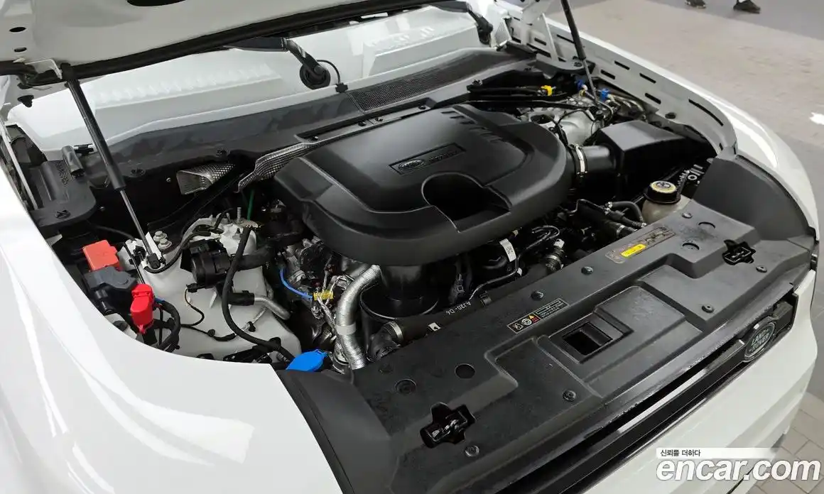 Land Rover Defender 2022 3.0 Автомат в Москве № 166374, фото 6