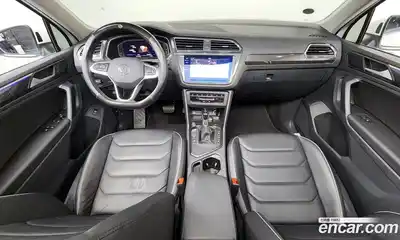 Volkswagen Tiguan 2023 2.0 Автомат в Москве № 168603, миниатюра 7