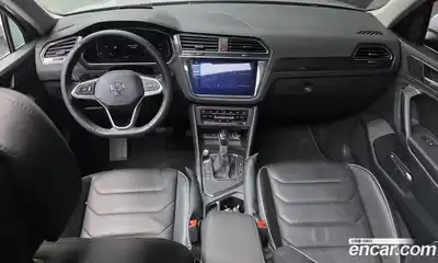 Volkswagen Tiguan 2022 2.0 Автомат в Москве № 168747, миниатюра 7