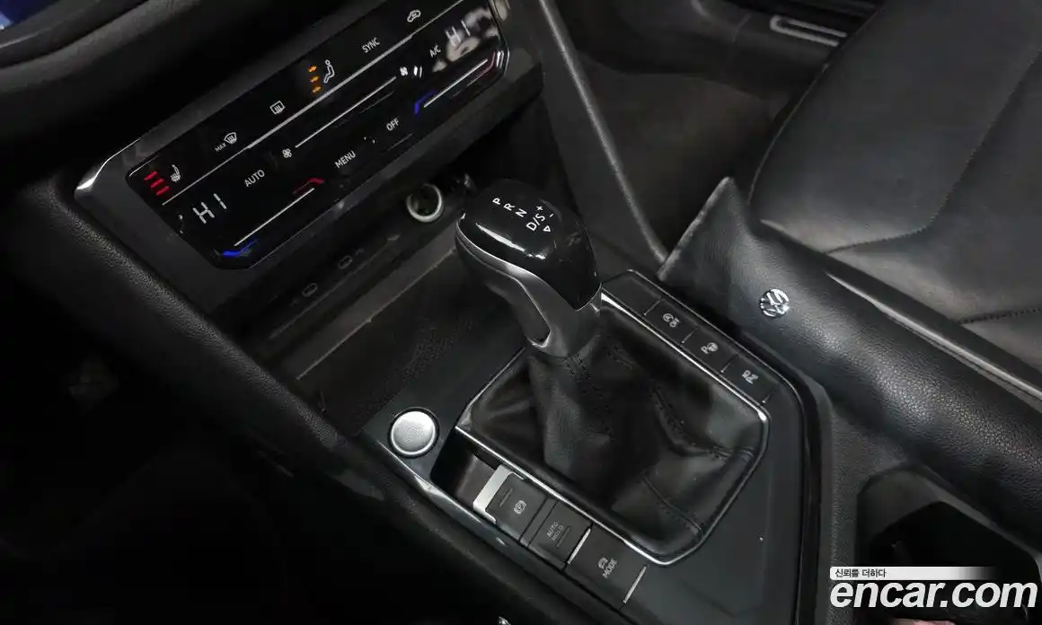 Volkswagen Tiguan 2022 2.0 Автомат в Москве № 168747, фото 9