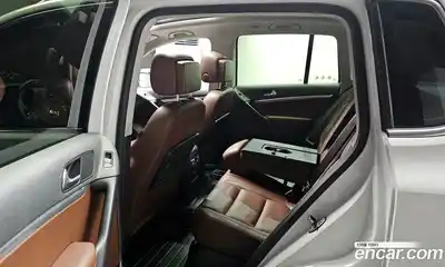 Volkswagen Tiguan 2014 2.0 Автомат в Москве № 168964, миниатюра 11