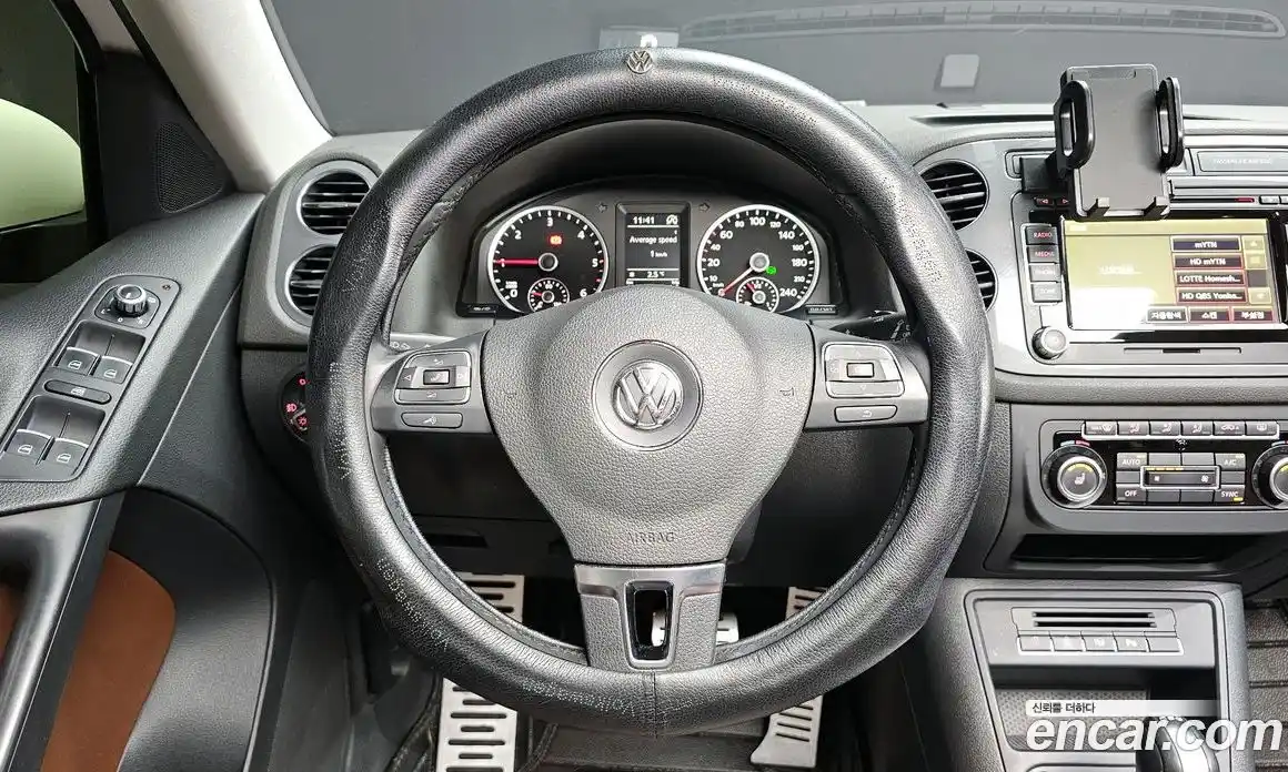 Volkswagen Tiguan 2014 2.0 Автомат в Москве № 168964, фото 13