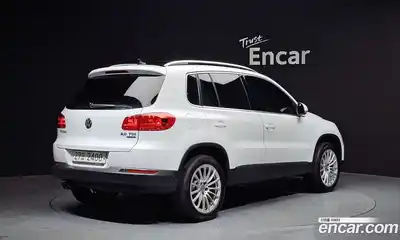 Volkswagen Tiguan 2014 2.0 Автомат в Москве № 168964, миниатюра 2