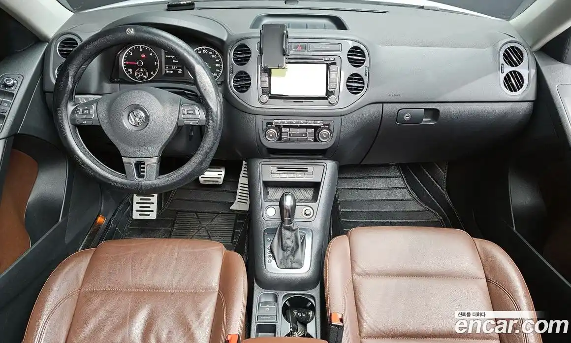 Volkswagen Tiguan 2014 2.0 Автомат в Москве № 168964, фото 7