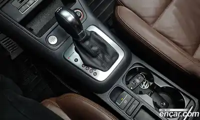 Volkswagen Tiguan 2014 2.0 Автомат в Москве № 168964, миниатюра 9