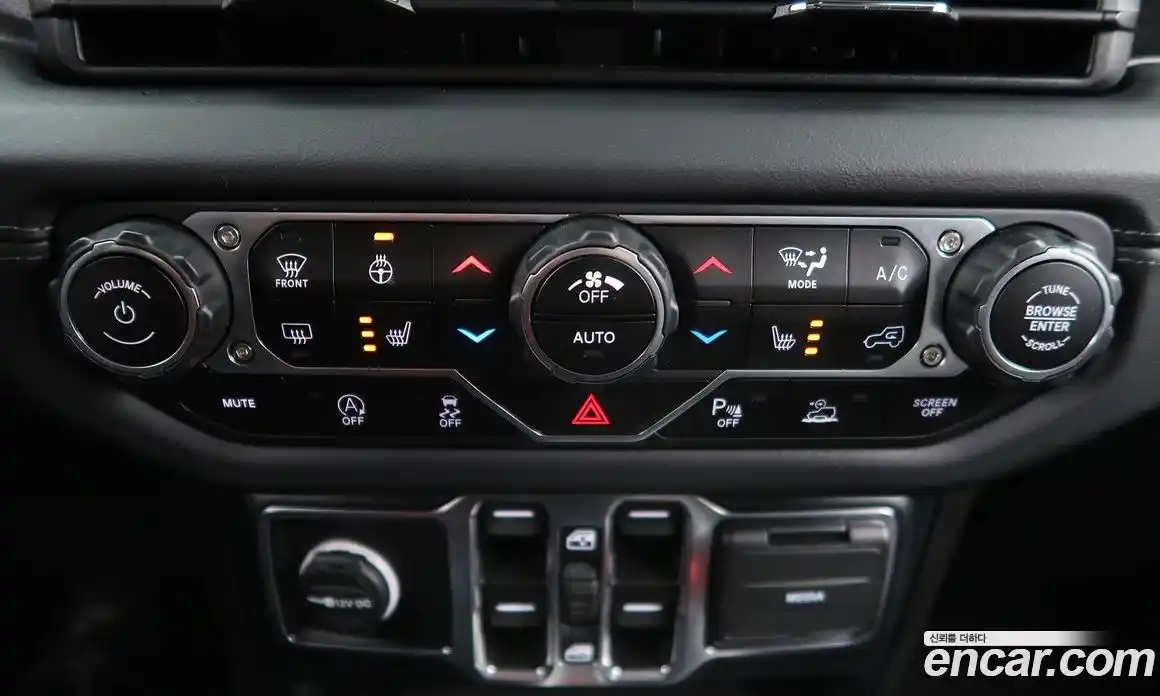 Jeep Wrangler 2024 2.0 Автомат в Москве № 169940, фото 17