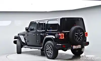 Jeep Wrangler 2024 2.0 Автомат в Москве № 169940, миниатюра 4