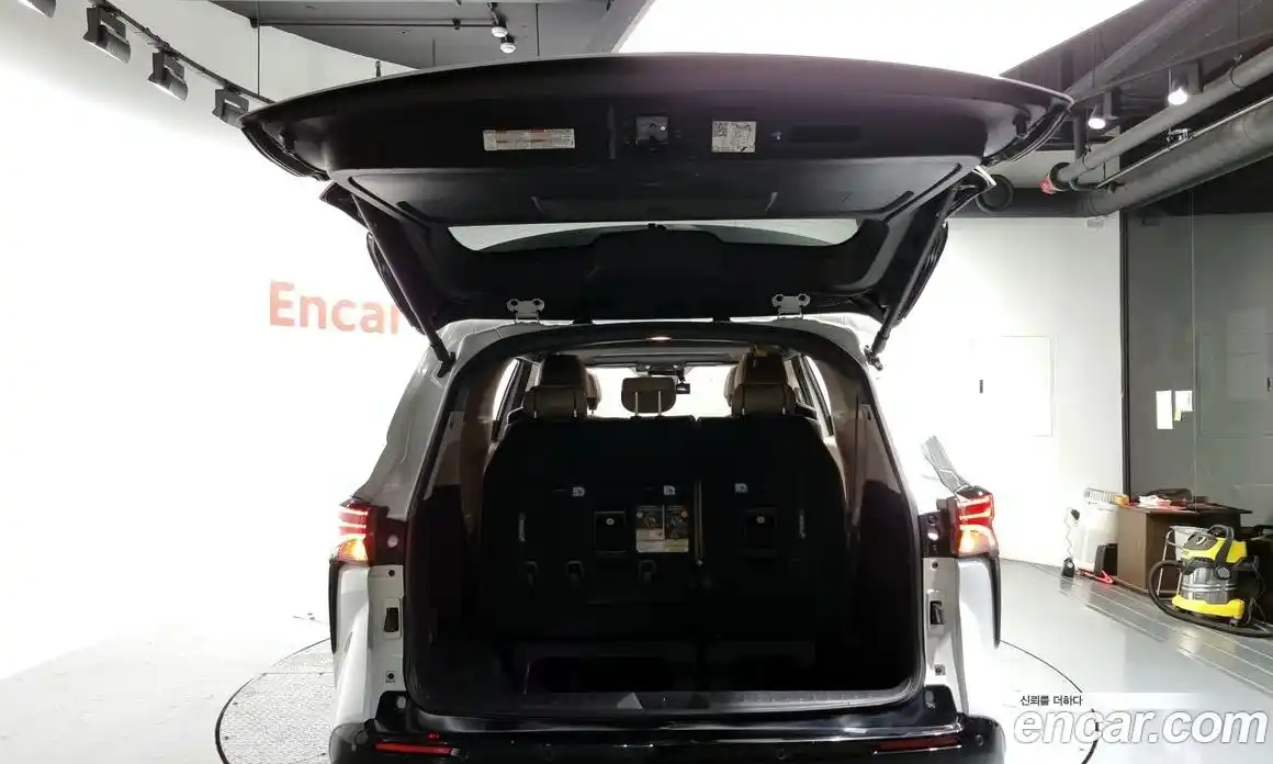 Toyota Sienna 2023 2.5 Автомат в Москве № 170240, фото 6