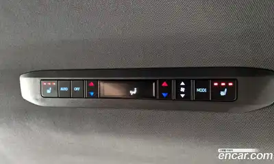 Toyota Sienna 2023 2.5 Автомат в Москве № 170240, миниатюра 10