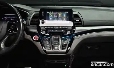 Honda Odyssey 2022 3.5 Автомат в Москве № 170429, миниатюра 3