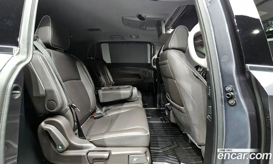 Honda Odyssey 2022 3.5 Автомат в Москве № 170429, фото 4
