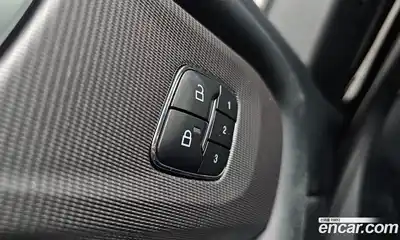 Ford Explorer 2025 2.3 Автомат в Москве № 170904, миниатюра 9