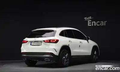 Mercedes-Benz GLA-Class 2022 2.0 Автомат в Москве № 173480, миниатюра 2