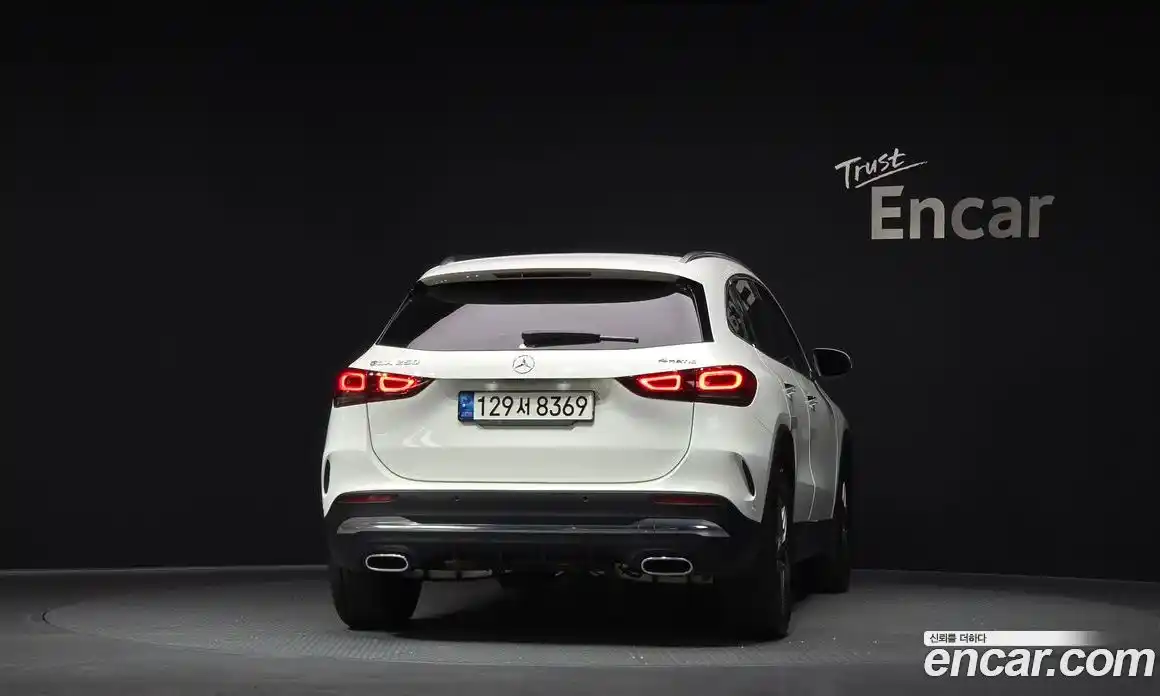 Mercedes-Benz GLA-Class 2022 2.0 Автомат в Москве № 173480, фото 4