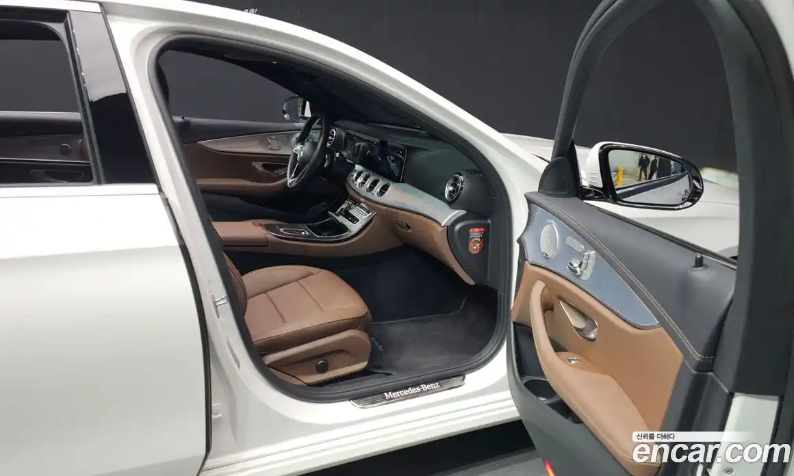 Mercedes-Benz E-Class 2021 2.0 Автомат в Москве № 178724, фото 10