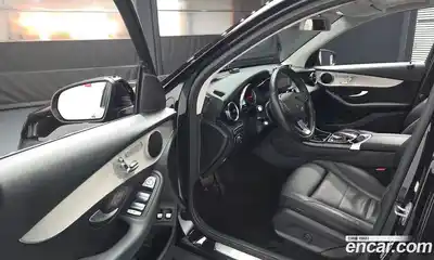 Mercedes-Benz GLC-Class 2019 2.0 Автомат в Москве № 179049, миниатюра 2