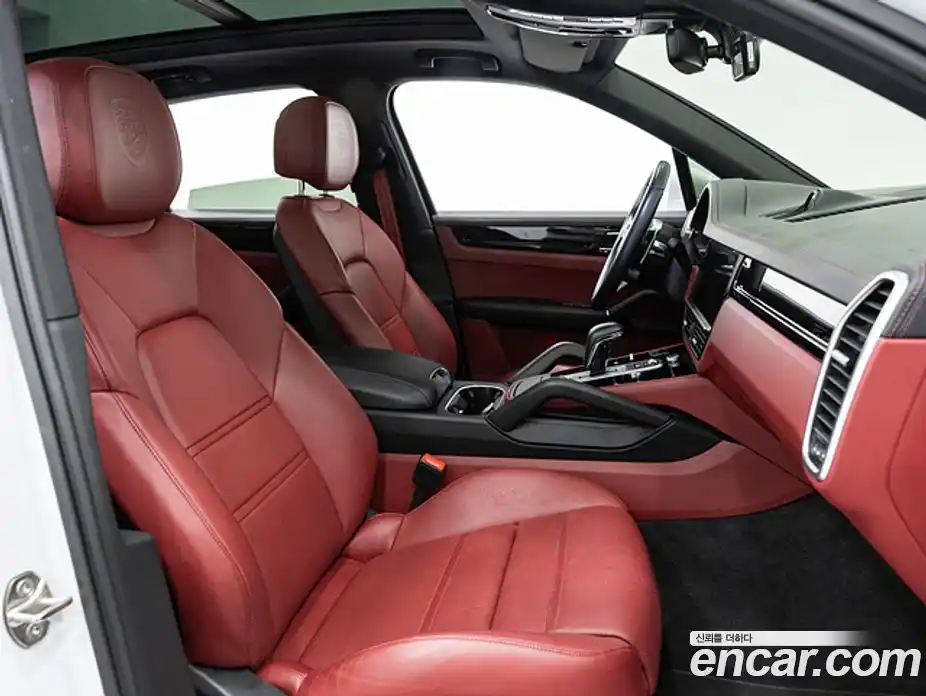 Porsche Cayenne 2023 3.0 Автомат в Москве № 184987, фото 14