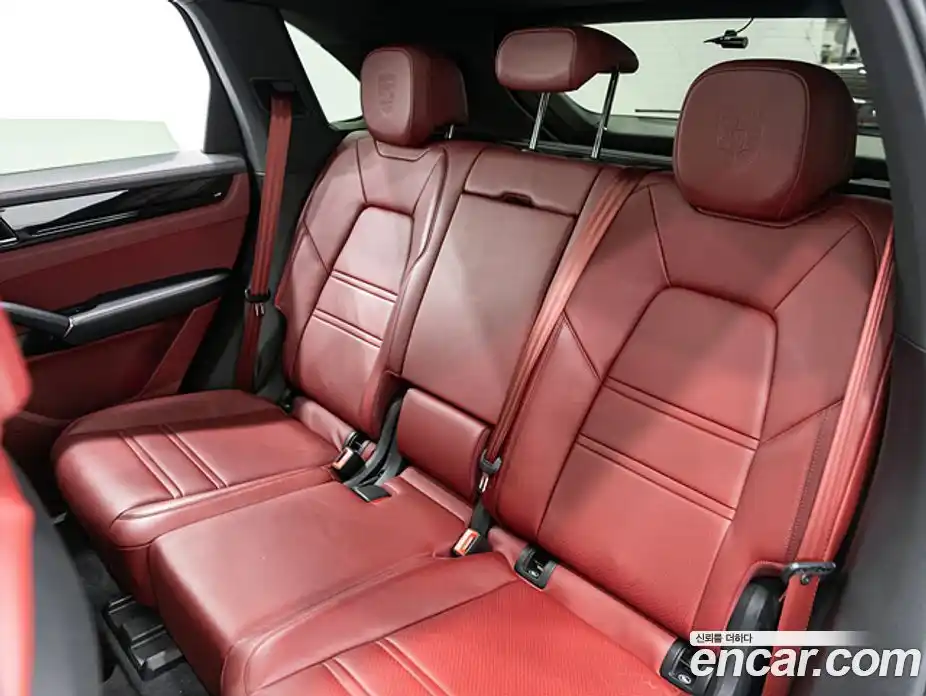 Porsche Cayenne 2023 3.0 Автомат в Москве № 184987, фото 16