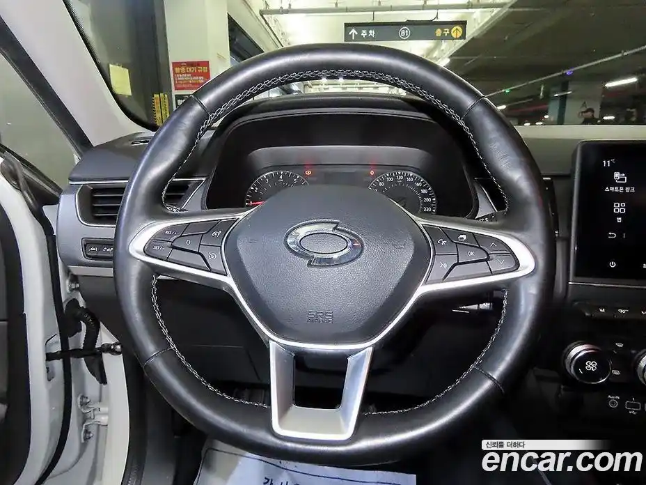 Renault XM3 2023 1.6 Автомат в Москве № 185523, фото 8