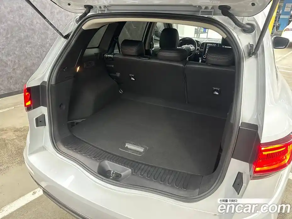 Renault QM6 2023 2.0 Автомат в Москве № 185569, фото 13