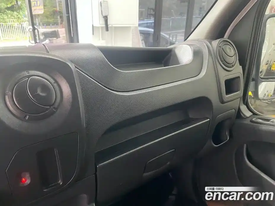 Renault Master 2019 2.3 Механическая в Москве № 185673, фото 16