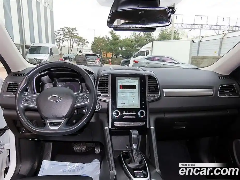 Renault QM6 2023 2.0 Автомат в Москве № 185838, фото 7