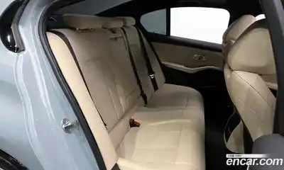 BMW 3-Series 2023 2.0 Автомат в Москве № 188036, миниатюра 3