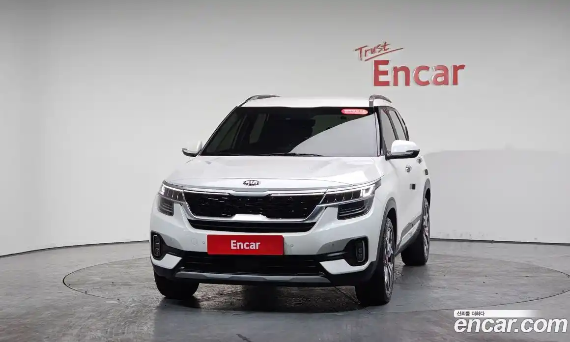 Kia Seltos 2022 1.6 Автомат в Москве № 18885, фото 3