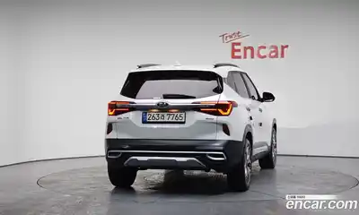 Kia Seltos 2022 1.6 Автомат в Москве № 18885, миниатюра 4