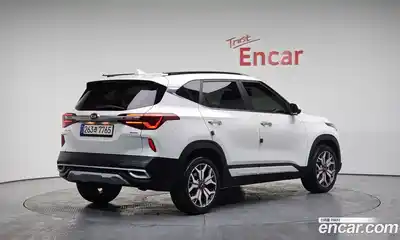 Kia Seltos 2022 1.6 Автомат в Москве № 18885, миниатюра 7