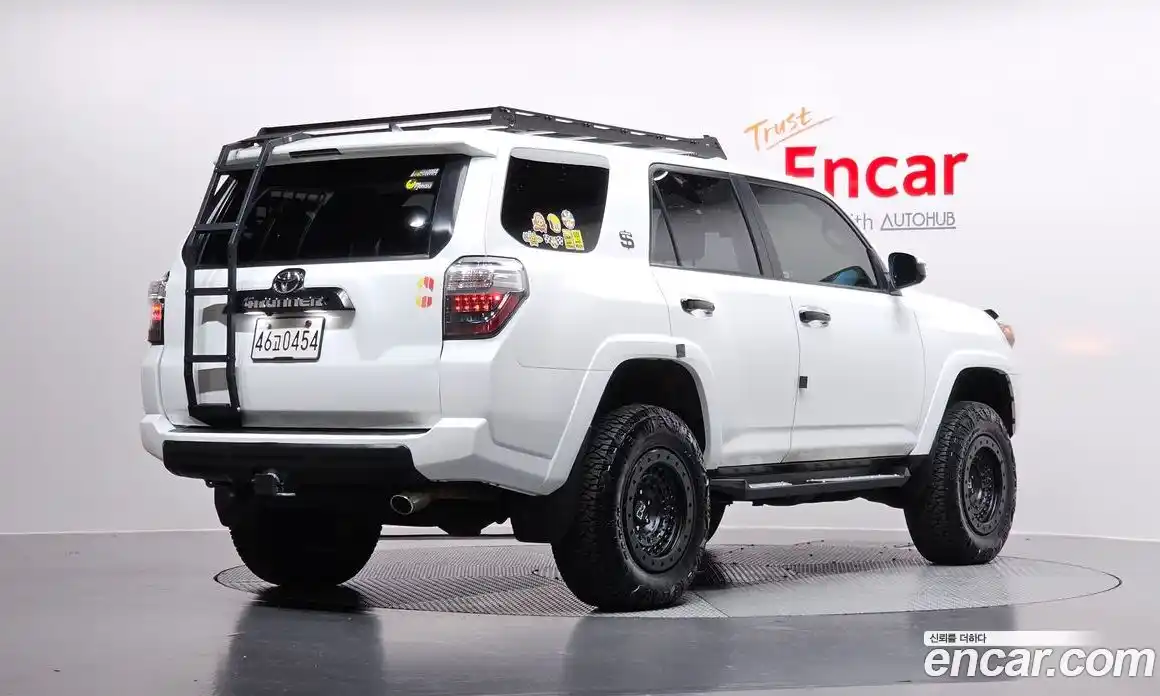 Toyota 4Runner 2015 4.0 Автомат в Москве № 190826, фото 3