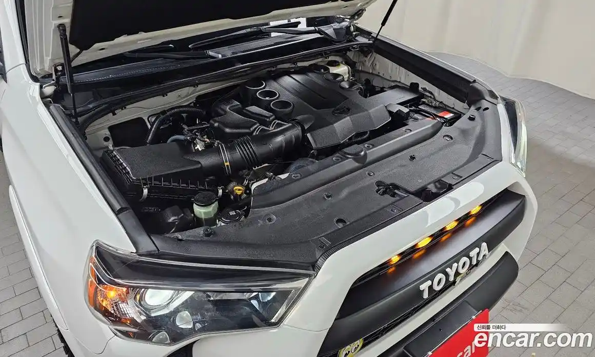 Toyota 4Runner 2015 4.0 Автомат в Москве № 190826, фото 5