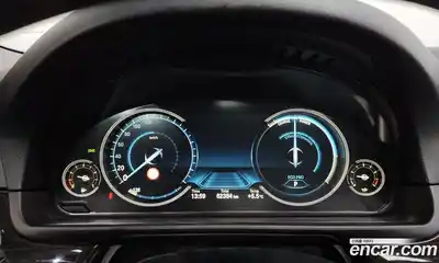 BMW 5-Series 2014 2.0 Автомат в Москве № 191883, миниатюра 3