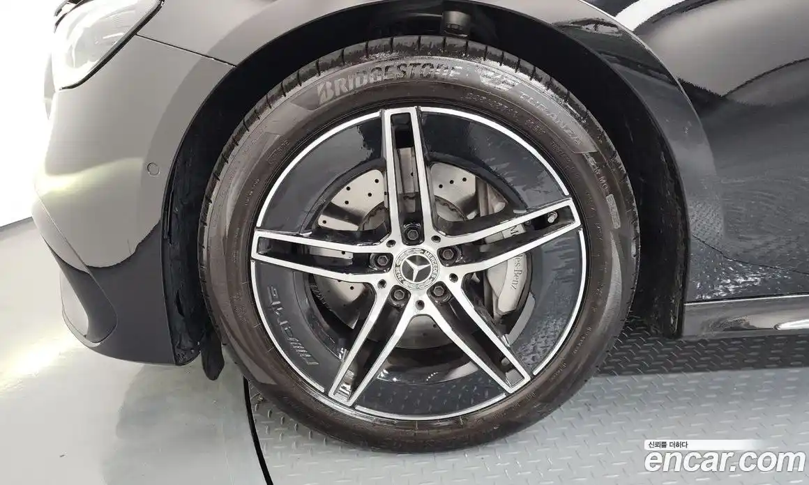 Mercedes-Benz E-Class 2025 2.0 Автомат в Москве № 193724, фото 15