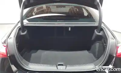 Mercedes-Benz E-Class 2025 2.0 Автомат в Москве № 193724, миниатюра 2