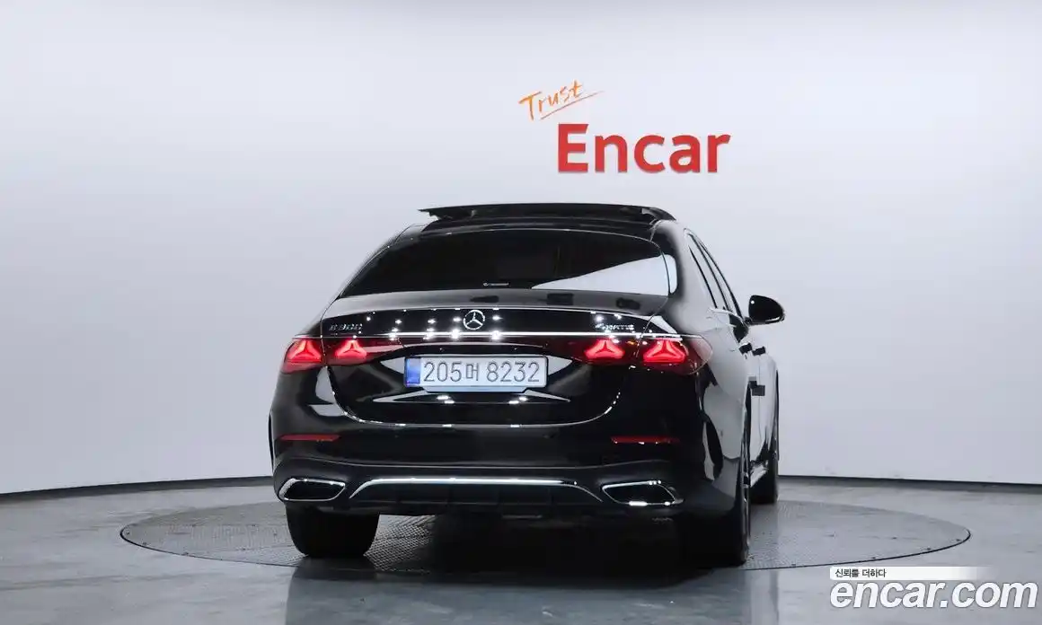 Mercedes-Benz E-Class 2025 2.0 Автомат в Москве № 193724, фото 3