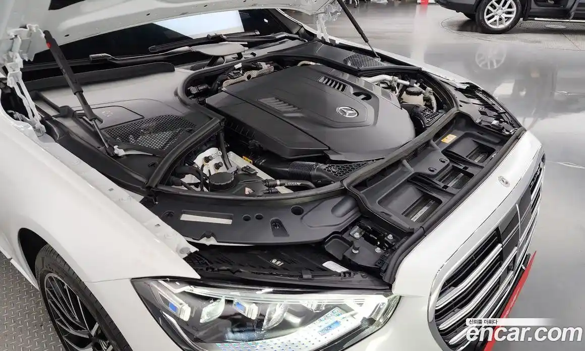 Mercedes-Benz S-Class 2024 4.0 Автомат в Москве № 193845, фото 11