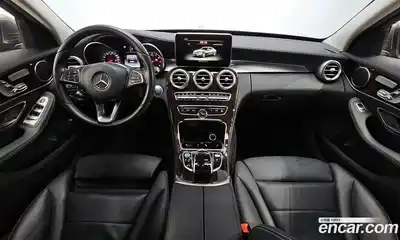 Mercedes-Benz C-Class 2018 2.0 Автомат в Москве № 194364, миниатюра 3