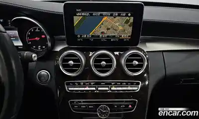 Mercedes-Benz C-Class 2018 2.0 Автомат в Москве № 194364, миниатюра 10